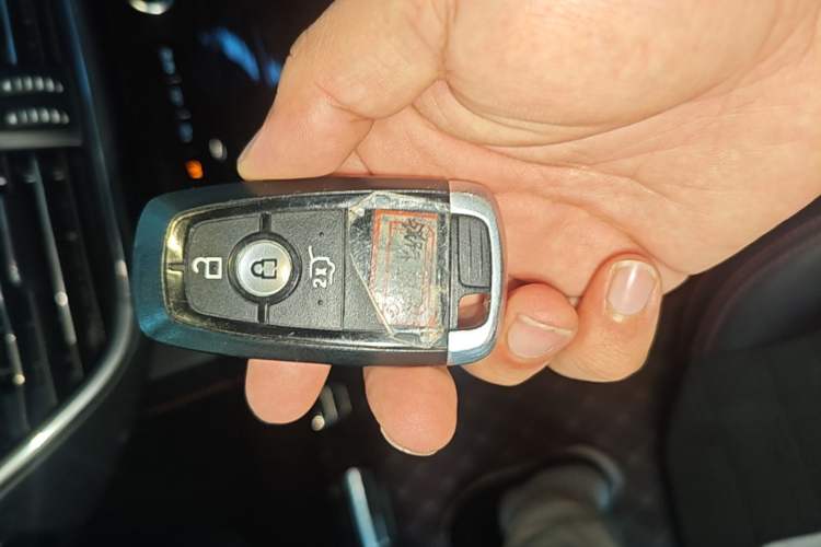 Used Ford Escape 2024 EcoBoost 245 Four-Wheel Drive ST-Line Pro Trim Vehicle Key