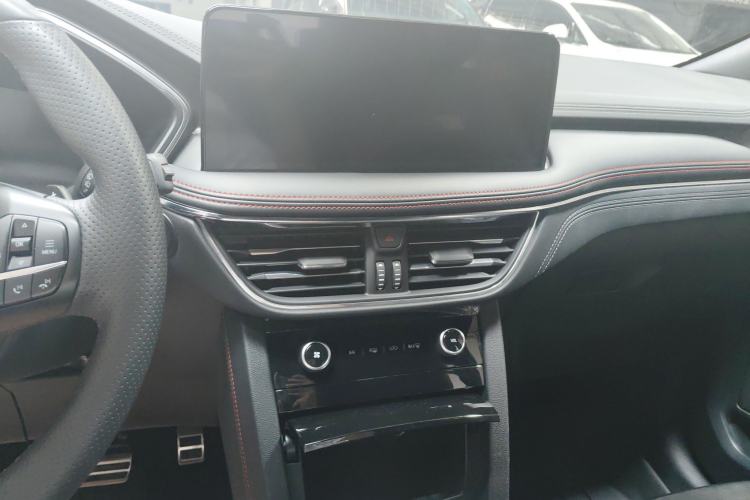 Used Ford Escape 2024 EcoBoost 245 Four-Wheel Drive ST-Line Pro Trim Audio And AC Panel
