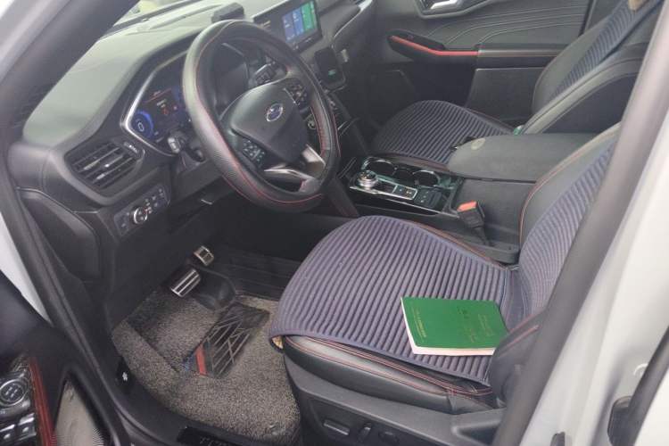 Used Ford Escape 2024 EcoBoost 245 Four-Wheel Drive ST-Line Pro Trim Driver Seat