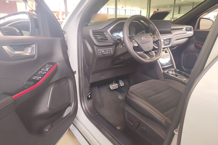 Used Ford Escape 2024 EcoBoost 245 Four-Wheel Drive ST-Line Pro Trim Driver Seat