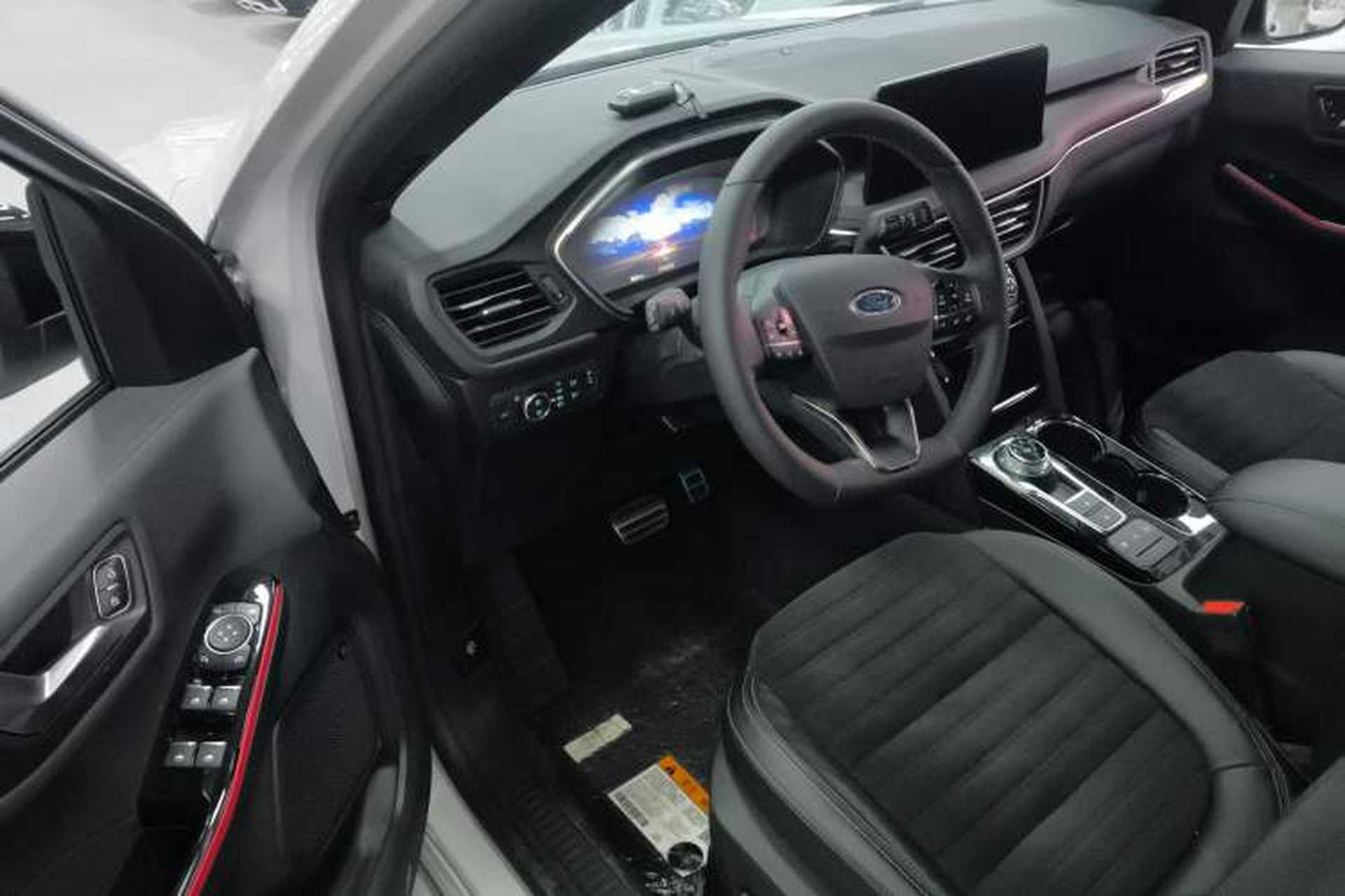 Used Ford Escape 2024 EcoBoost 245 Four-Wheel Drive ST-Line Pro Trim Driver Seat