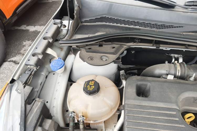 Used Ford Escape 2024 EcoBoost 245 Four-Wheel Drive ST-Line Pro Trim Engine Bay Right