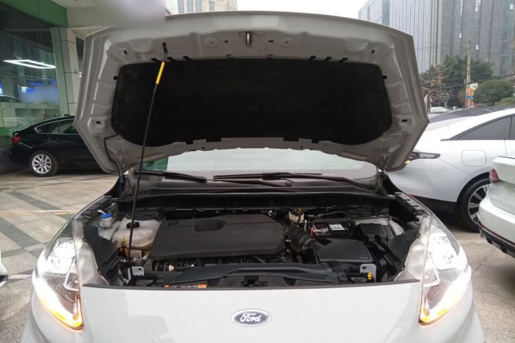 Used Ford Escape 2024 EcoBoost 245 Four-Wheel Drive ST-Line Pro Trim Engine Bay