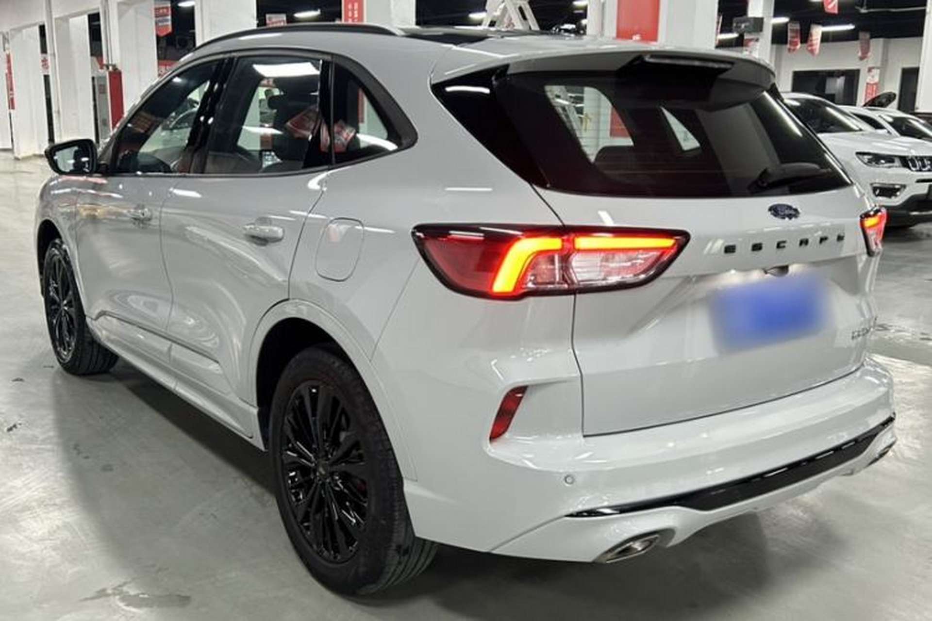 Used Ford Escape 2024 EcoBoost 245 Four-Wheel Drive ST-Line Pro Trim Exterior 4