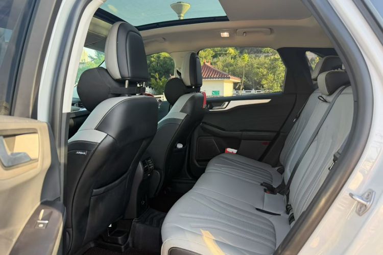 Used Ford Escape 2024 EcoBoost 245 Four-Wheel Drive Prestige Model Exterior 6