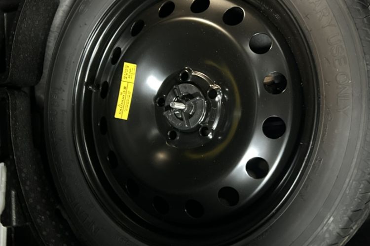 Used Ford Escape 2024 EcoBoost 245 Four-Wheel Drive ST-Line Pro Trim Exterior 8