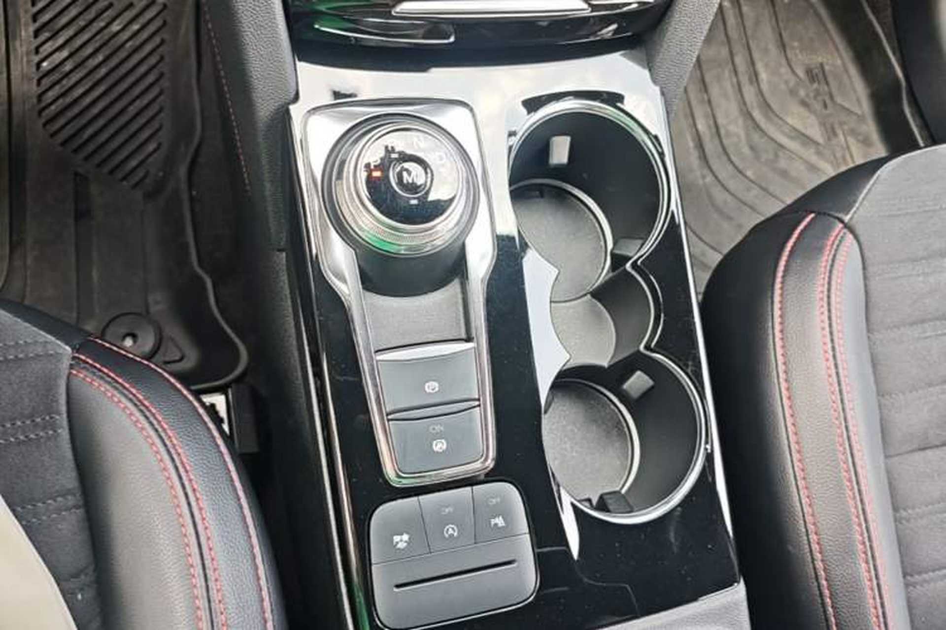 Used Ford Escape 2024 EcoBoost 245 Four-Wheel Drive ST-Line Pro Trim Gear Lever