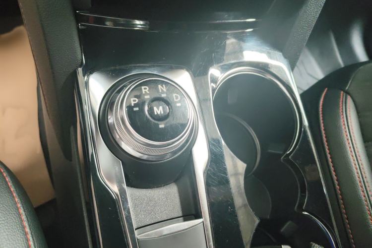 Used Ford Escape 2024 EcoBoost 245 Four-Wheel Drive ST-Line Pro Trim Gear Lever