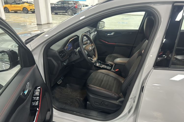 Used Ford Escape 2024 EcoBoost 245 Four-Wheel Drive ST-Line Pro Trim Interior 1