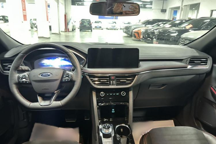 Used Ford Escape 2024 EcoBoost 245 Four-Wheel Drive ST-Line Pro Trim Interior 1