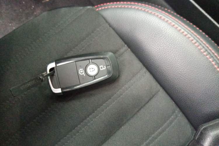 Used Ford Escape 2024 EcoBoost 245 Four-Wheel Drive ST-Line Pro Trim Interior 1