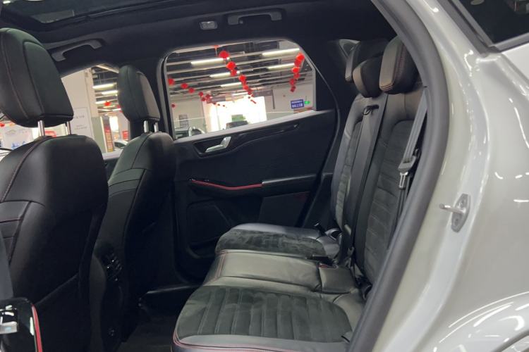Used Ford Escape 2024 EcoBoost 245 Four-Wheel Drive ST-Line Pro Trim Interior 2