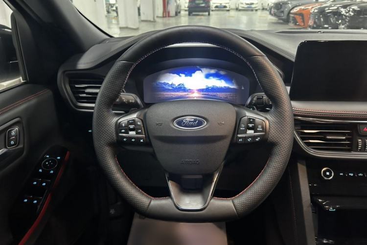 Used Ford Escape 2024 EcoBoost 245 Four-Wheel Drive ST-Line Pro Trim Interior 2
