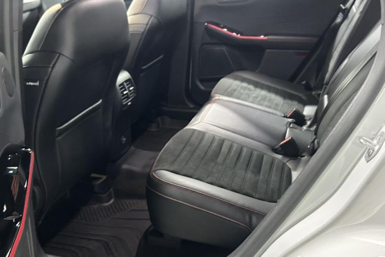Used Ford Escape 2024 EcoBoost 245 Four-Wheel Drive ST-Line Pro Trim Interior 6