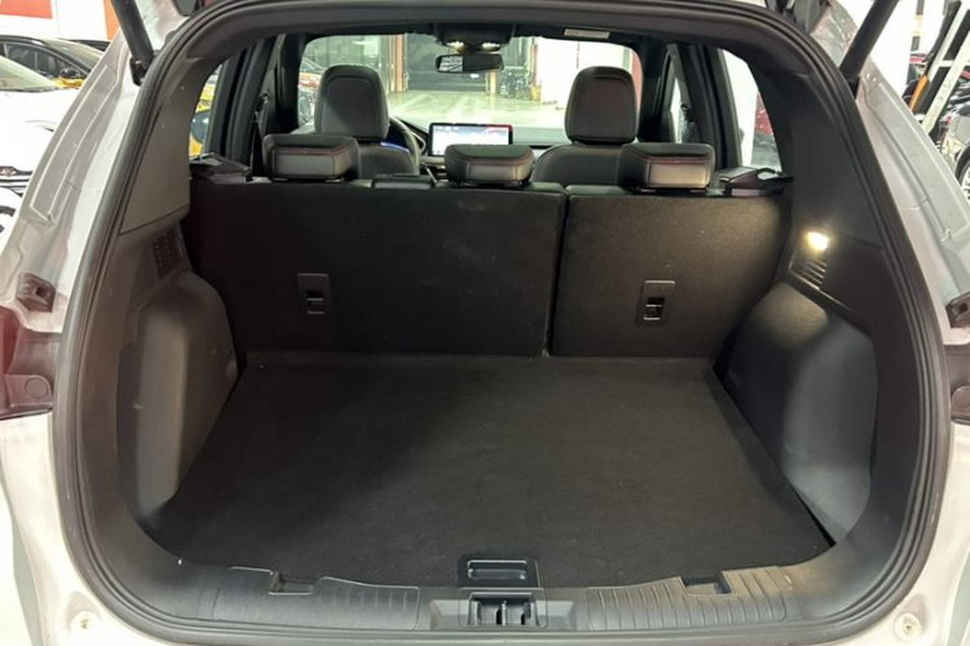 Used Ford Escape 2024 EcoBoost 245 Four-Wheel Drive ST-Line Pro Trim Interior 6