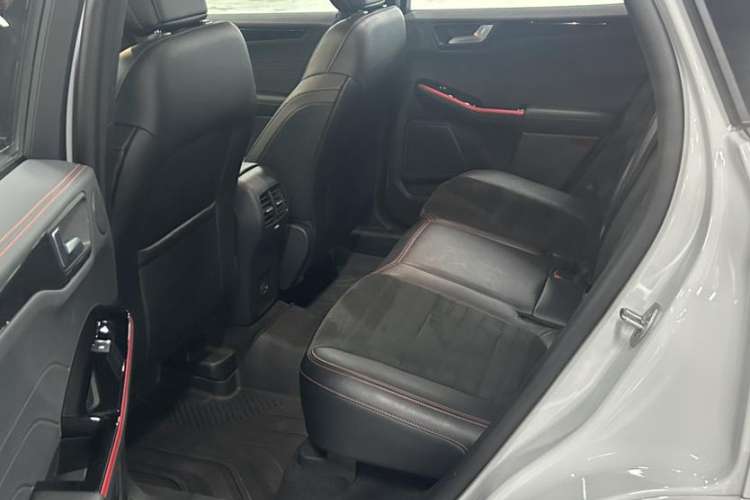 Used Ford Escape 2024 EcoBoost 245 Four-Wheel Drive ST-Line Pro Trim Interior 7