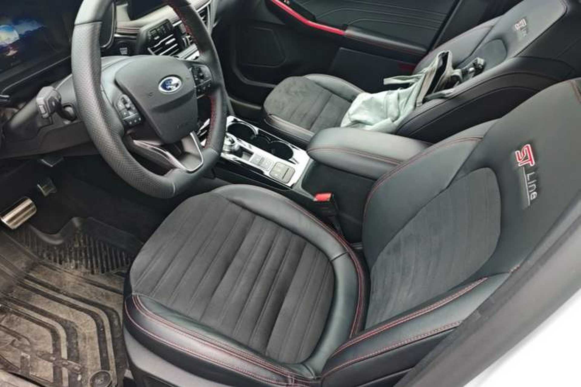 Used Ford Escape 2024 EcoBoost 245 Four-Wheel Drive ST-Line Pro Trim Left Front Seat