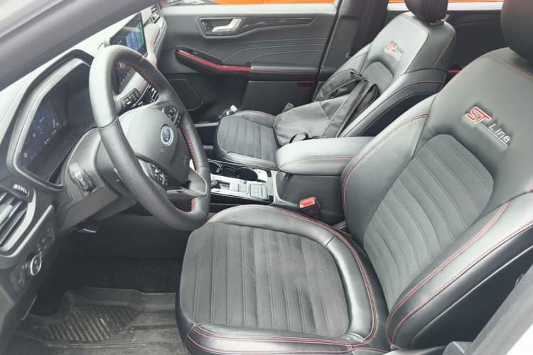 Used Ford Escape 2024 EcoBoost 245 Four-Wheel Drive ST-Line Pro Trim Left Front Seat