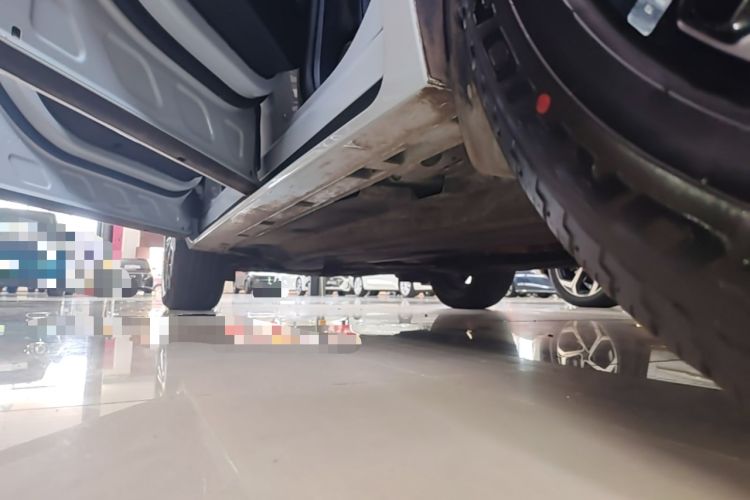 Used Ford Escape 2024 EcoBoost 245 Four-Wheel Drive ST-Line Pro Trim Left Side Sill