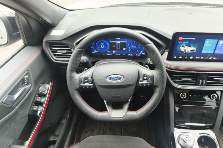Used Ford Escape 2024 EcoBoost 245 Four-Wheel Drive ST-Line Pro Trim Steering Wheel