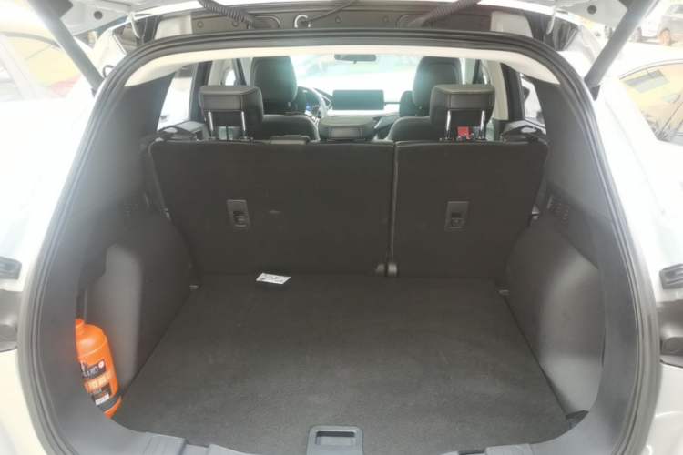 Used Ford Escape 2024 EcoBoost 245 Four-Wheel Drive Prestige Model Trunk