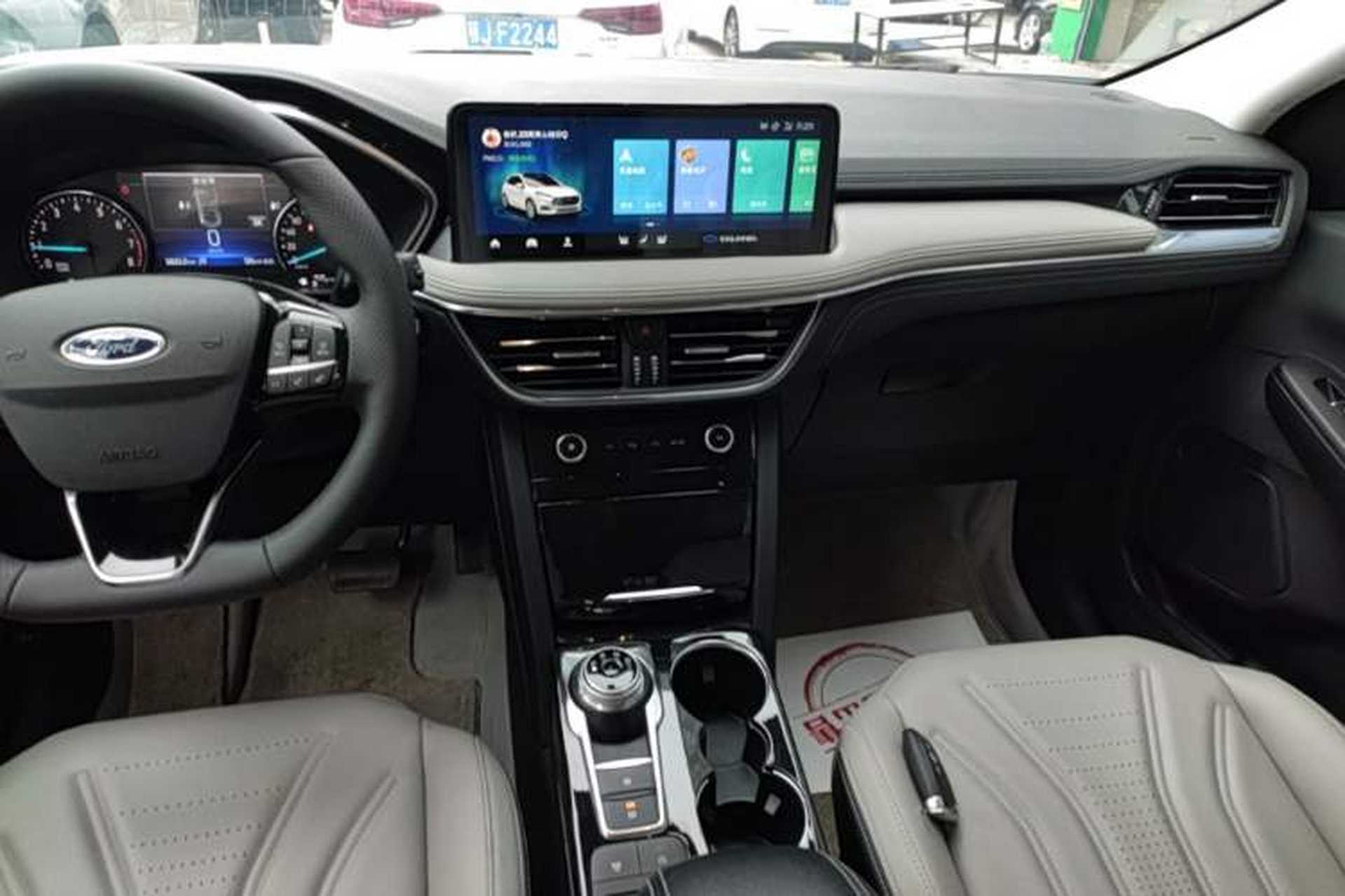Used Ford Escape 2024 EcoBoost 245 Two-Wheel-Drive Titanium Edition Audio And AC Panel