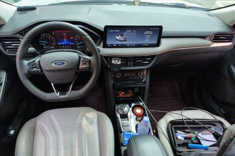 Used Ford Escape 2024 EcoBoost 245 Two-Wheel-Drive Titanium Edition Center Console