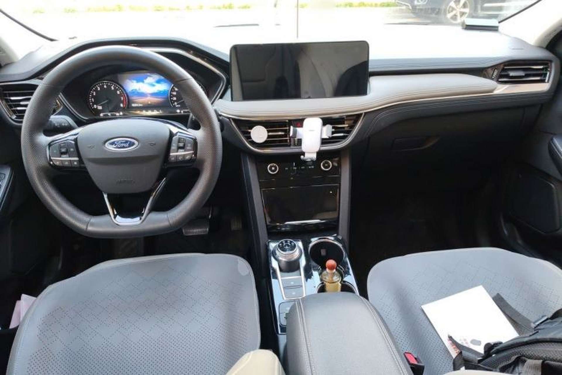 Used Ford Escape 2024 EcoBoost 245 Two-Wheel-Drive Titanium Edition Center Console