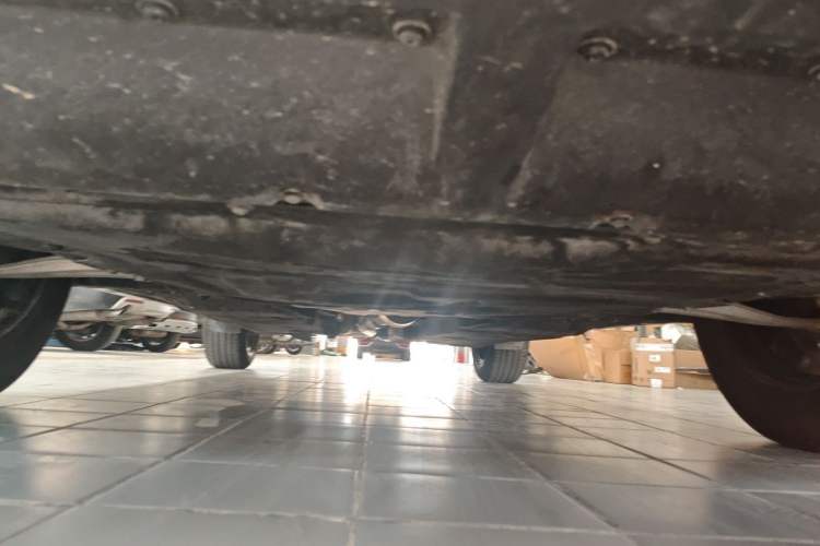 Used Ford Escape 2024 EcoBoost 245 Two-Wheel-Drive Titanium Edition Chassis Front
