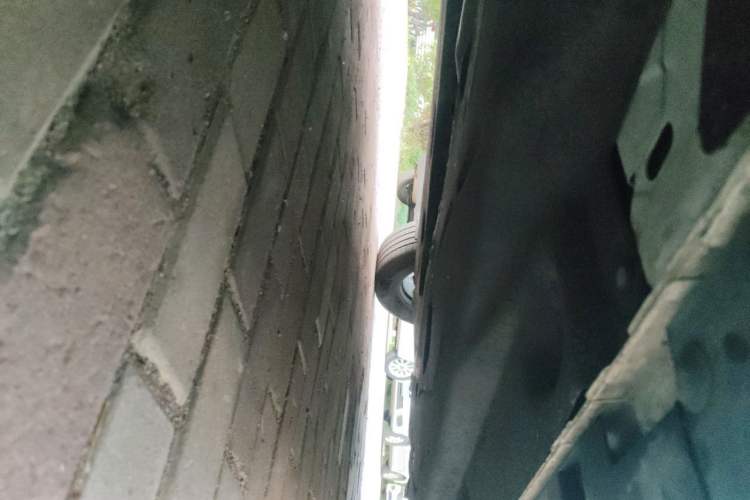 Used Ford Escape 2024 EcoBoost 245 Two-Wheel-Drive Comfort Edition Chassis Front Left