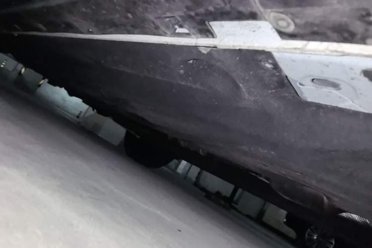 Used Ford Escape 2024 EcoBoost 245 Two-Wheel-Drive Titanium Edition Chassis Front Right