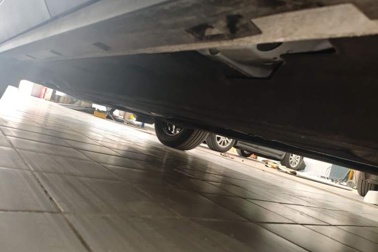 Used Ford Escape 2024 EcoBoost 245 Two-Wheel-Drive Titanium Edition Chassis Rear Left