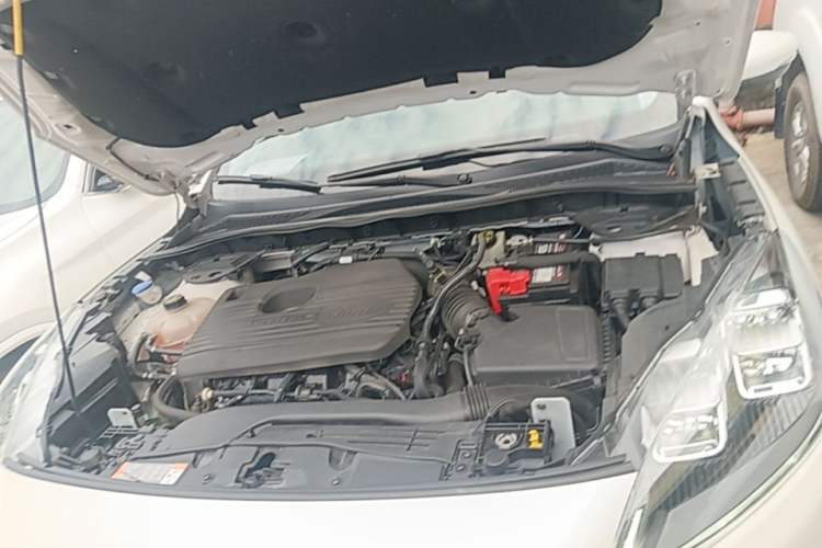 Used Ford Escape 2024 EcoBoost 245 Four-Wheel Drive Prestige Model Engine Bay