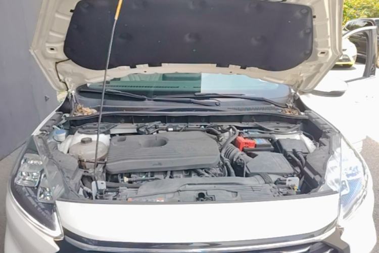 Used Ford Escape 2024 EcoBoost 245 Two-Wheel-Drive Comfort Edition Engine Bay