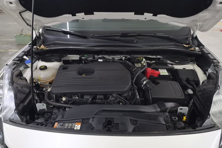 Used Ford Escape 2024 EcoBoost 245 Two-Wheel-Drive Titanium Edition Engine Bay