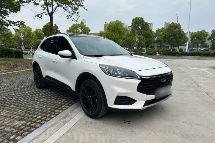 Used Ford Escape 2024 EcoBoost 245 Two-Wheel-Drive Titanium Edition Exterior 4