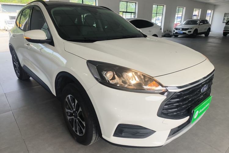 Used Ford Escape 2024 EcoBoost 245 Two-Wheel-Drive Comfort Edition Front Right 45 Deg