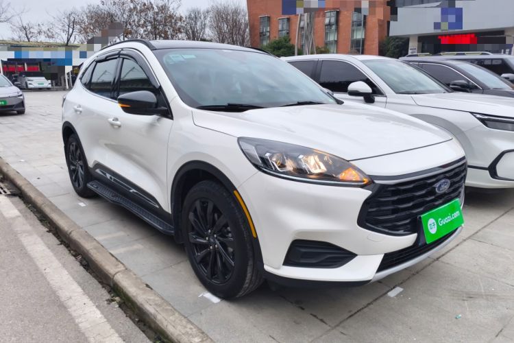 Used Ford Escape 2024 EcoBoost 245 Two-Wheel-Drive Comfort Edition Front Right 45 Deg
