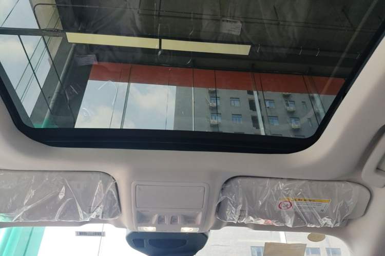 Used Ford Escape 2024 EcoBoost 245 Two-Wheel-Drive Titanium Edition Headliner