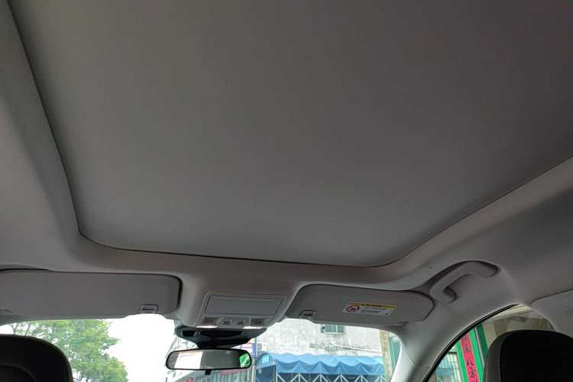 Used Ford Escape 2024 EcoBoost 245 Two-Wheel-Drive Titanium Edition Headliner