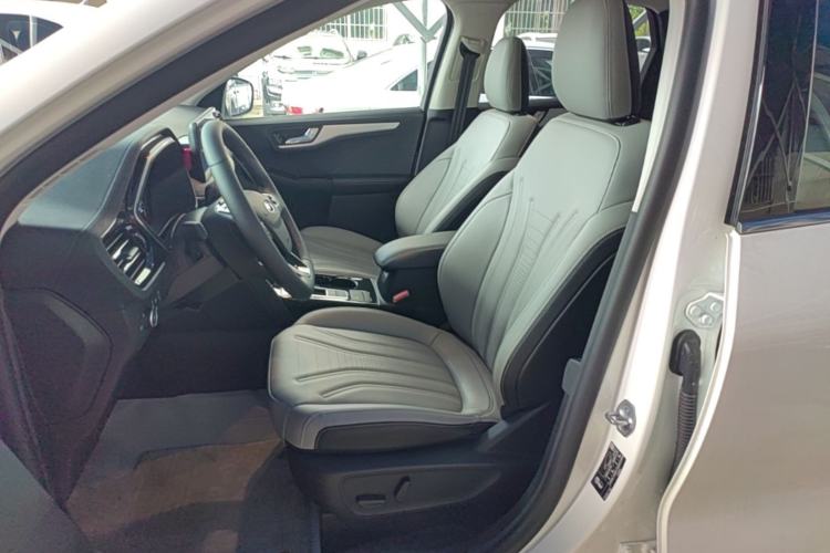 Used Ford Escape 2024 EcoBoost 245 Two-Wheel-Drive Titanium Edition Left Front Seat