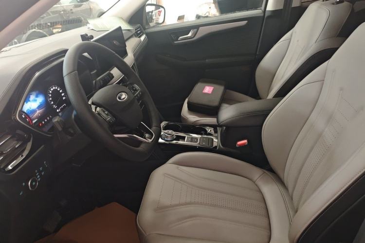 Used Ford Escape 2024 EcoBoost 245 Two-Wheel-Drive Titanium Edition Left Front Seat