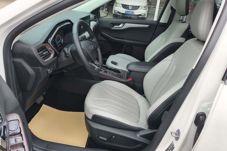 Used Ford Escape 2024 EcoBoost 245 Two-Wheel-Drive Comfort Edition Left Front Seat