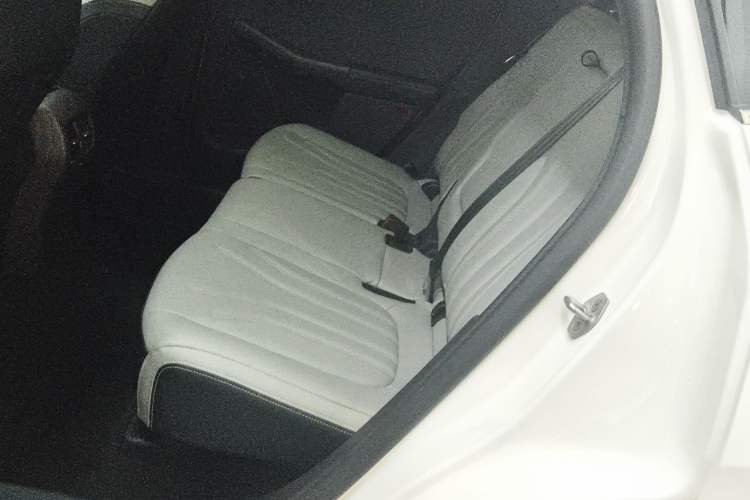 Used Ford Escape 2024 EcoBoost 245 Two-Wheel-Drive Comfort Edition Left Rear Seat