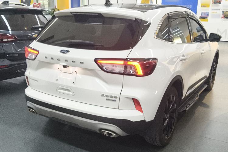 Used Ford Escape 2024 EcoBoost 245 Two-Wheel-Drive Comfort Edition Rear Right 45 Deg