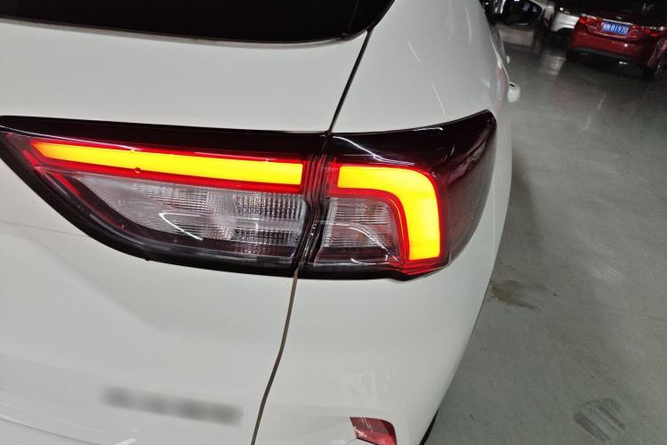 Used Ford Escape 2024 EcoBoost 245 Two-Wheel-Drive Titanium Edition Right Rear Taillight