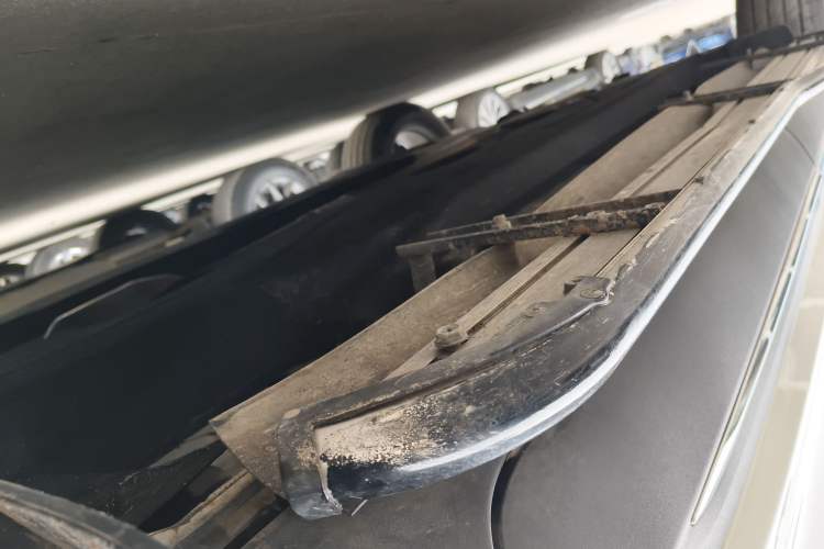 Used Ford Escape 2024 EcoBoost 245 Two-Wheel-Drive Comfort Edition Right Side Sill