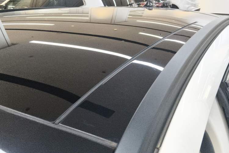 Used Ford Escape 2024 EcoBoost 245 Two-Wheel-Drive Comfort Edition Roof
