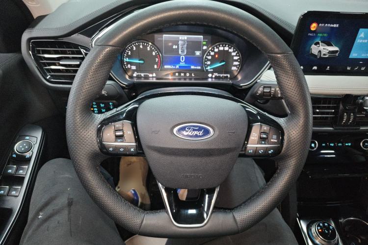 Used Ford Escape 2024 EcoBoost 245 Two-Wheel-Drive Titanium Edition Steering Wheel