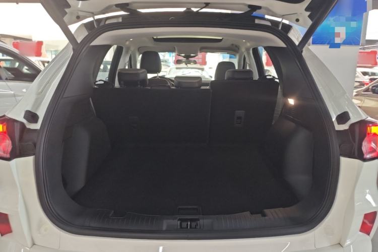 Used Ford Escape 2024 EcoBoost 245 Two-Wheel-Drive Titanium Edition Trunk